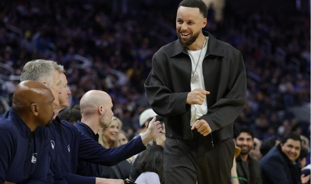 世界杯手机观看app下载-勇士该不该让库里歇到赛季末？