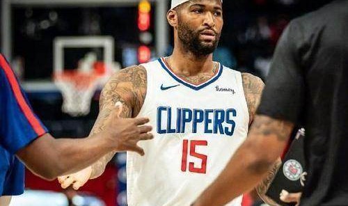 关键时刻离谱罚球不中！考辛斯登场快艇季后赛0-5
