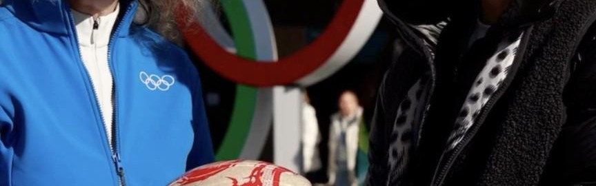 世界杯比赛在线观看地址-附有亲笔签名，林孝埈将米兰冬奥熊猫头盔捐赠奥林匹克博物馆